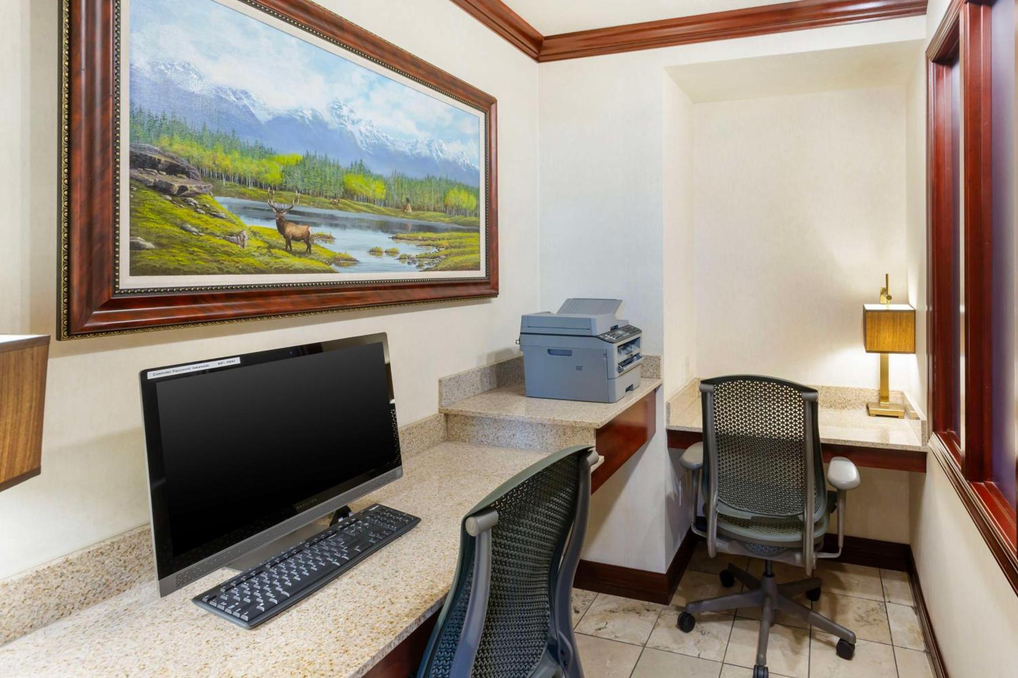Best Western Plus Weston Inn Logan Bagian luar foto