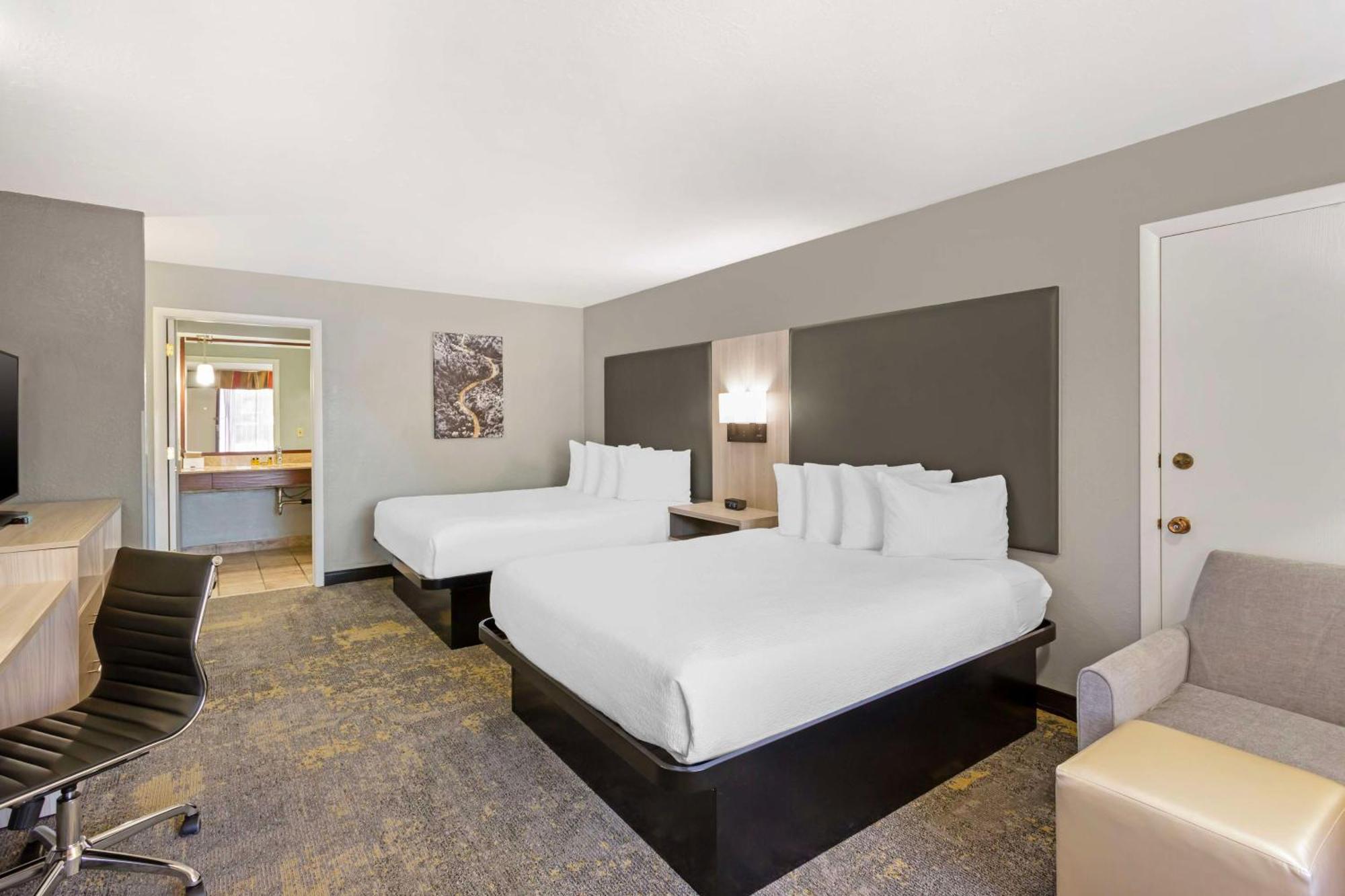 Best Western Plus Weston Inn Logan Bagian luar foto