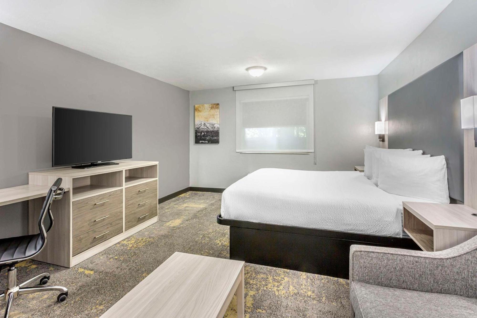 Best Western Plus Weston Inn Logan Bagian luar foto