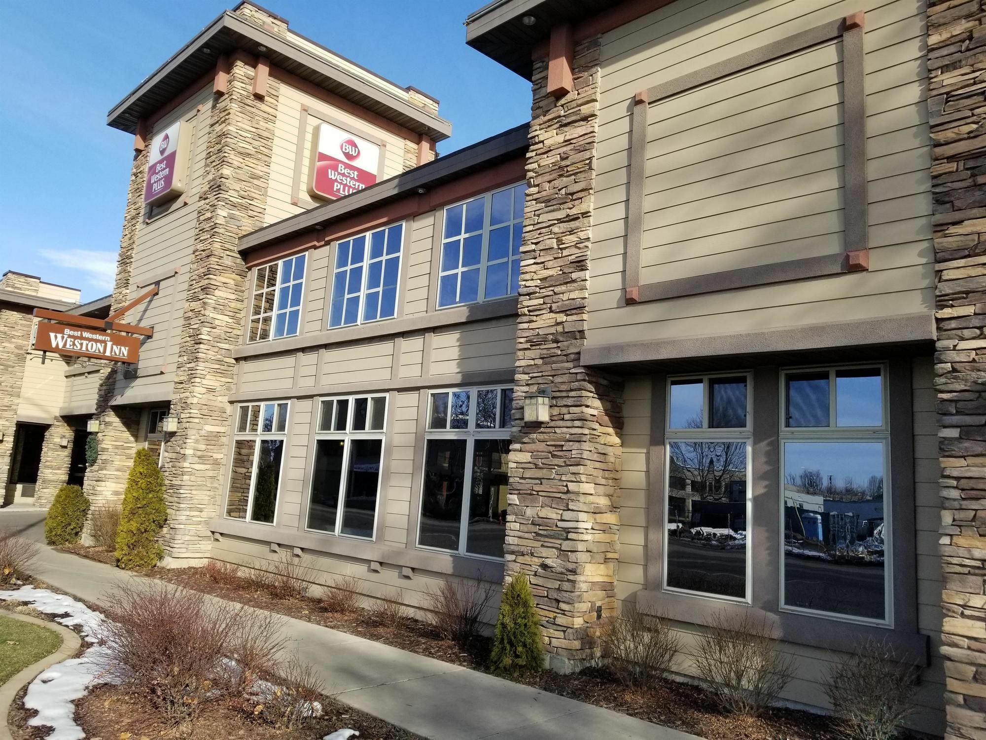 Best Western Plus Weston Inn Logan Bagian luar foto